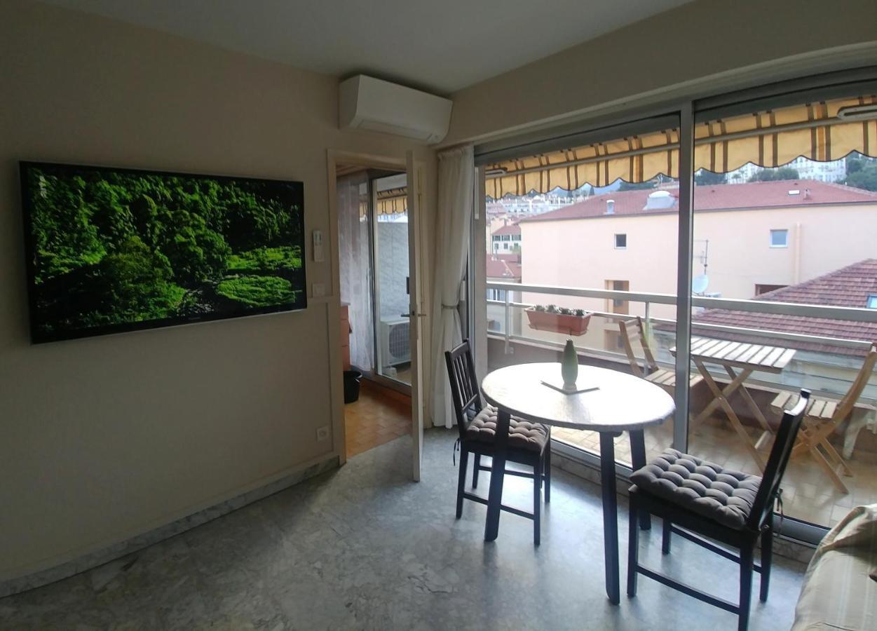 Studio Avec Parking Prive Au Coeur De La Ville Menton Exterior foto